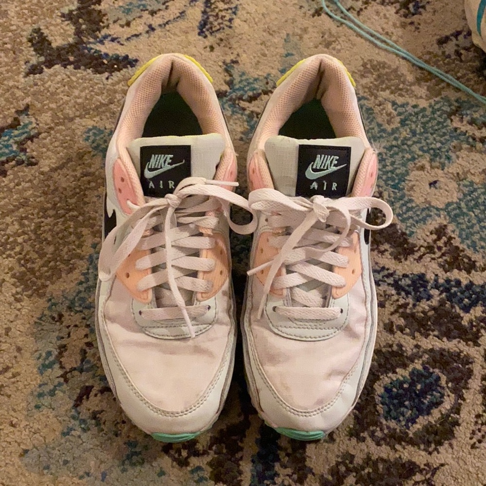 Nike Air Max women’s size 8.5